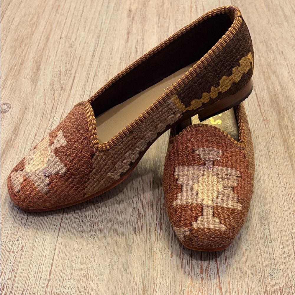 Artemis Design Co. Woven Brown and Tan Loafers - Picture 4 of 7